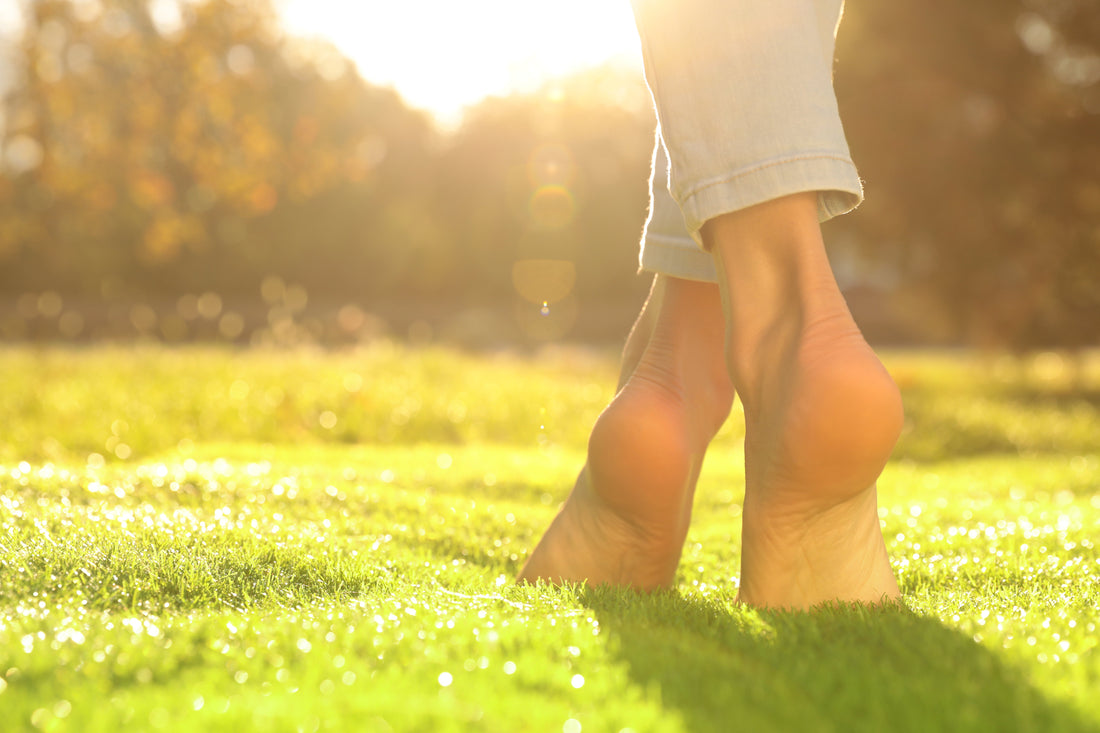 🌿 The Surprising Benefits of Going Barefoot