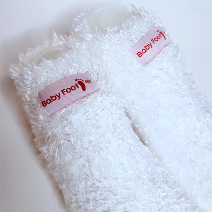 Baby Foot Moisturizing Foot Mask and White Plush Socks